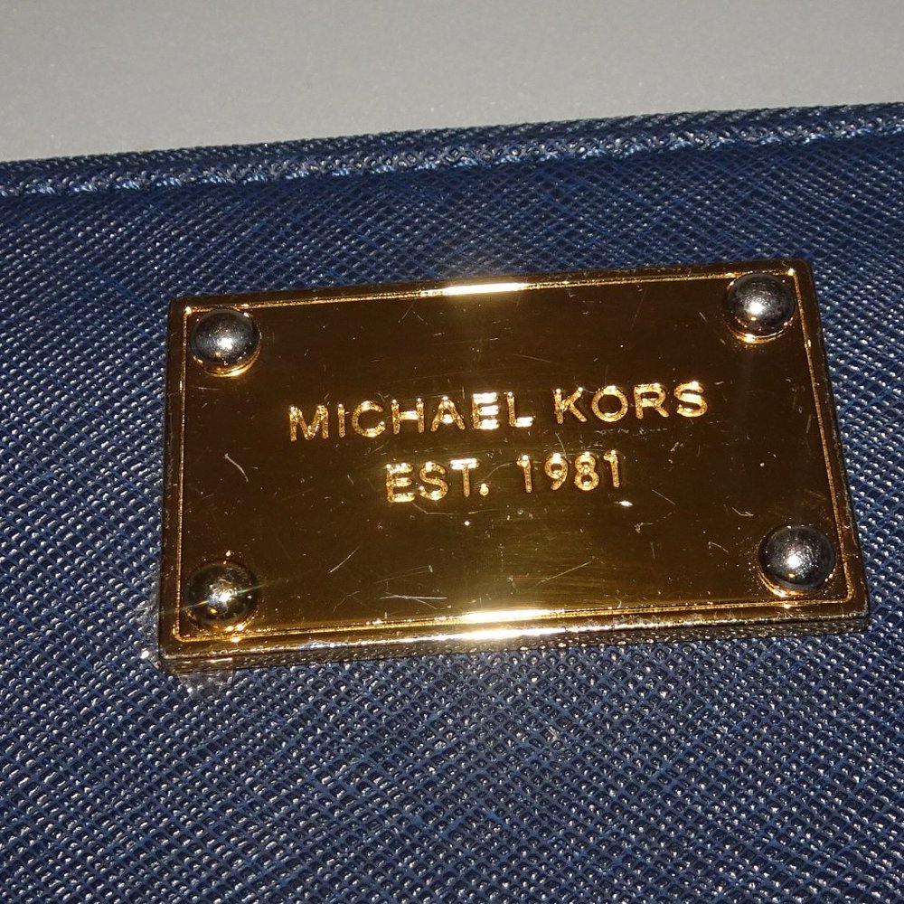 Michael Kors Navy Leather Zip Around Wallet - Picture 3 of 8